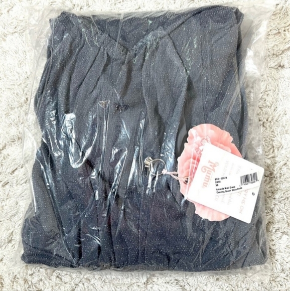 Dress - Picture 3 of 5